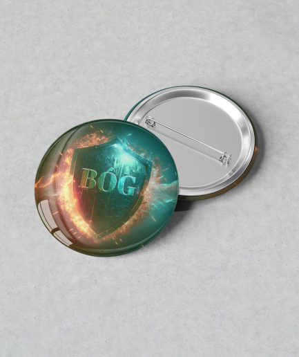 Przypinka „Bóg tarczą"